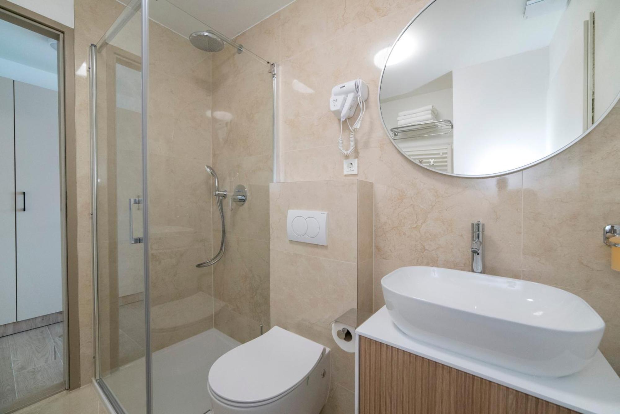 Apartments Pamer, 4Th Floor, No Elevator Zagreb Ngoại thất bức ảnh