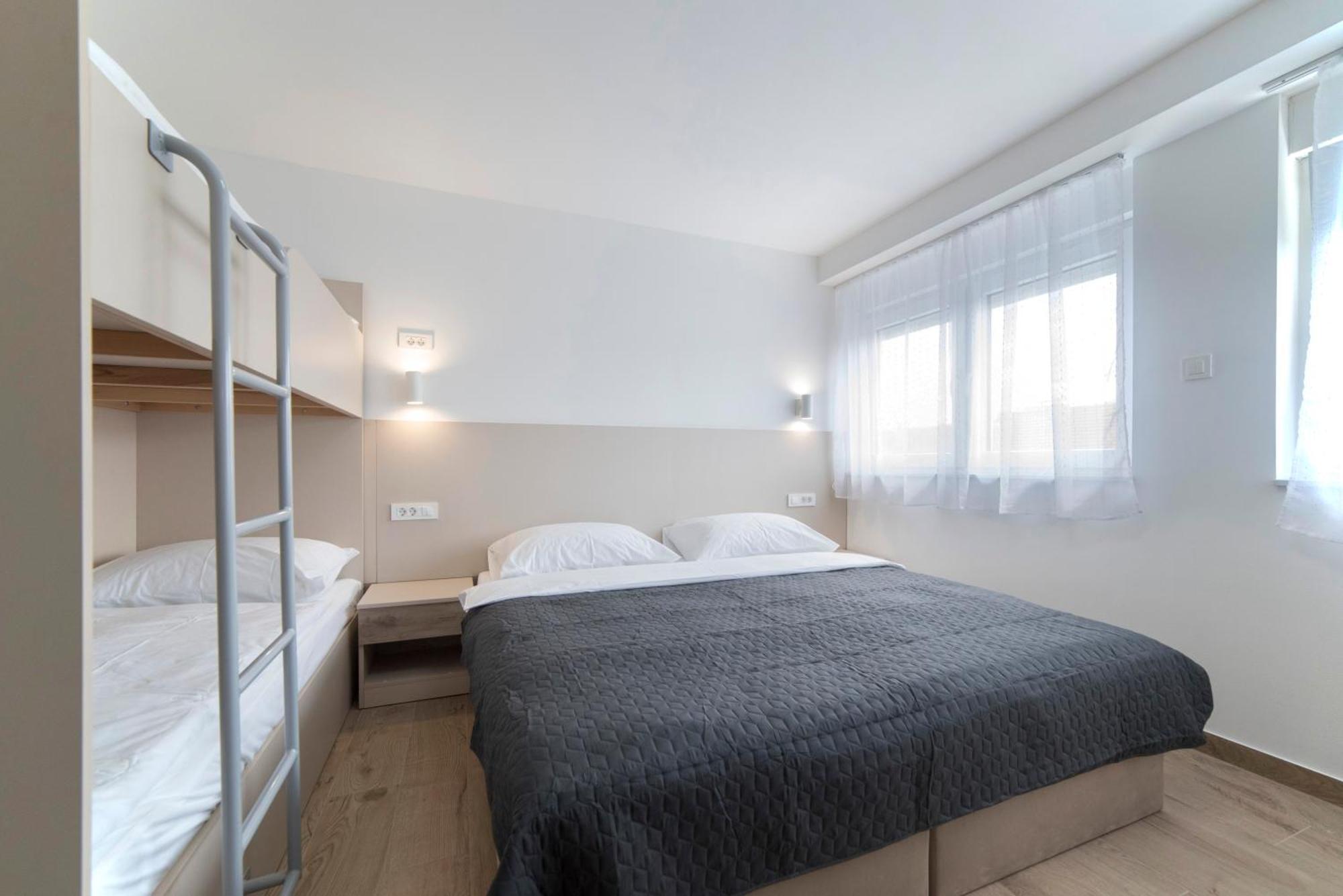 Apartments Pamer, 4Th Floor, No Elevator Zagreb Ngoại thất bức ảnh